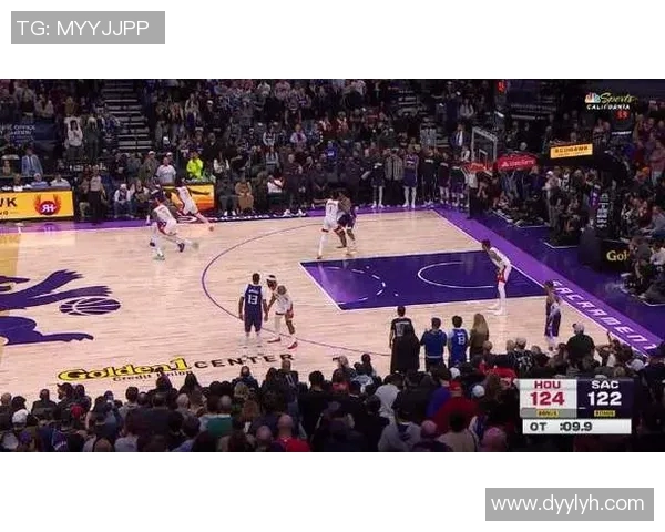 篮球赛中惊现绝平三分，全场沸腾