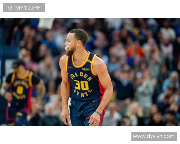 库里伤情仍未确定复出时间 球迷期待最终恢复进展